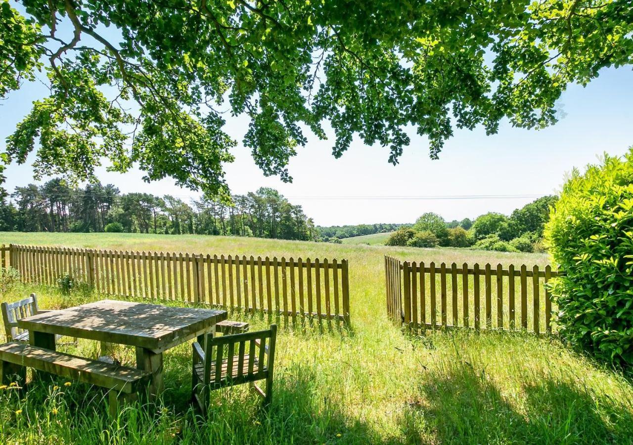 Lodge Farm - Stunning 3 Bed With Large Garden! Beckley  Exterior photo